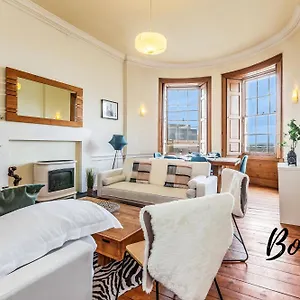 New Town 3br-1ba, St. James Centre - Free Parking By Bonjour Residences Edinburgh